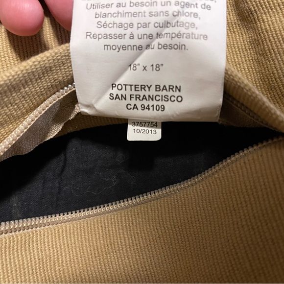 New Pottery Barn Alvarado Dhurrie Stripe Kilim Pillow Cover, 18” Gray/Red - Picture 8 of 8